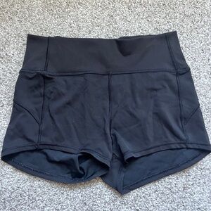 Lululemon In Movement Short *Everlux 2.5" Black (First Release)